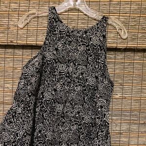 Old Navy Floral sleeveless top